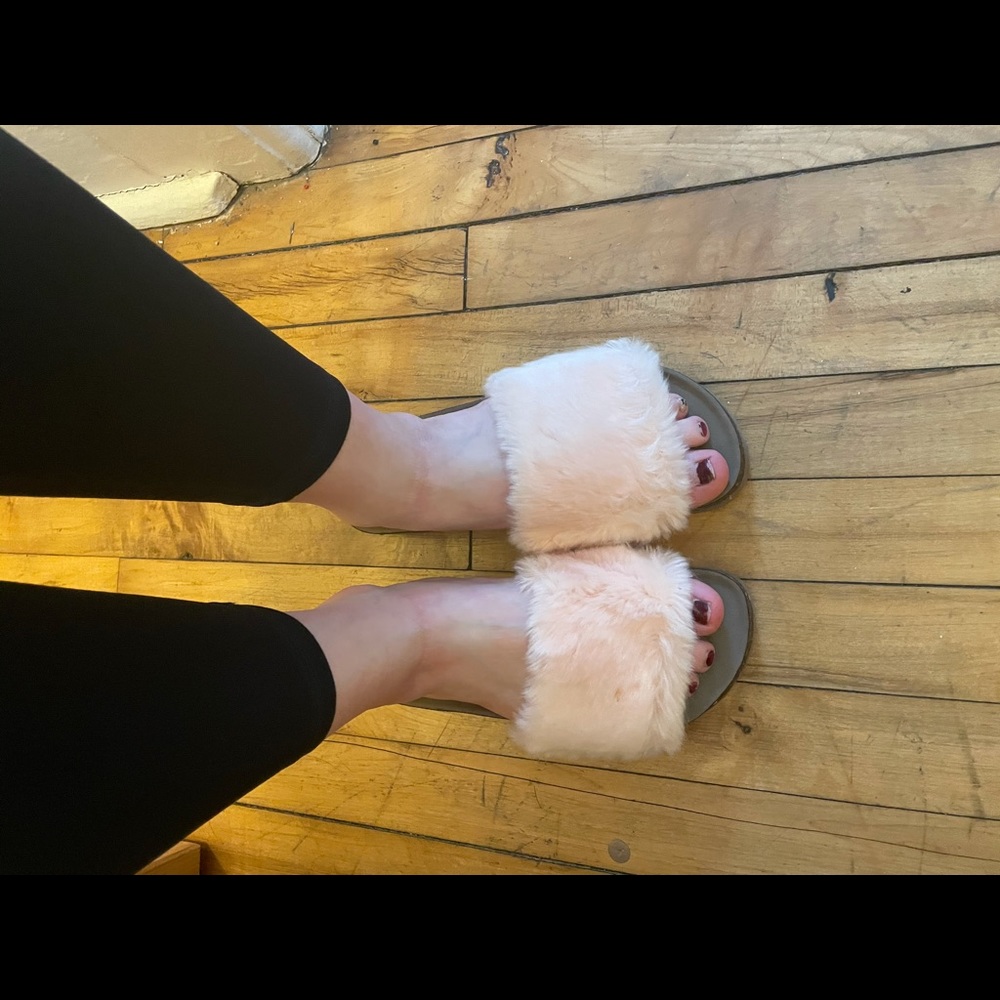 Madden Girl Women’s Slippers - Picture 2 of 5